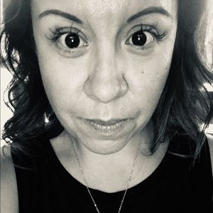 Meet your Posher, Nina